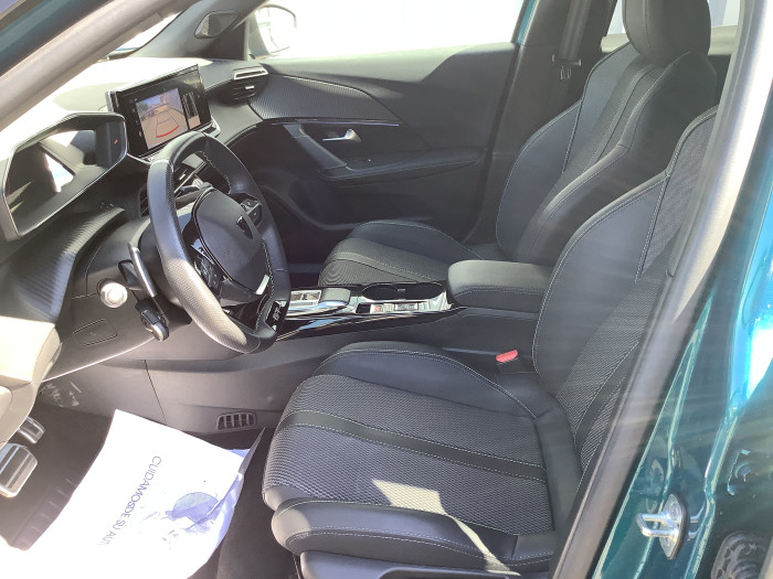 Peugeot 2008 Nouveau Hybrid 145 e-DCS6 GT
