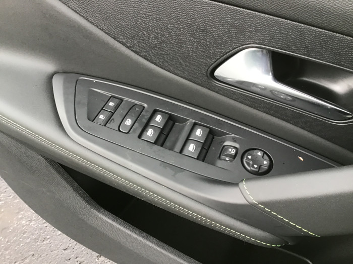 Peugeot 308 PureTech 130ch S&S EAT8 GT