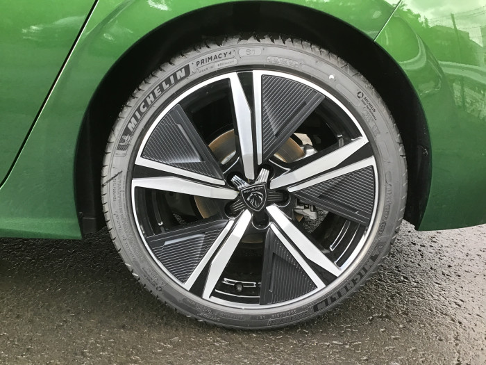 Peugeot 308 PureTech 130ch S&S EAT8 GT
