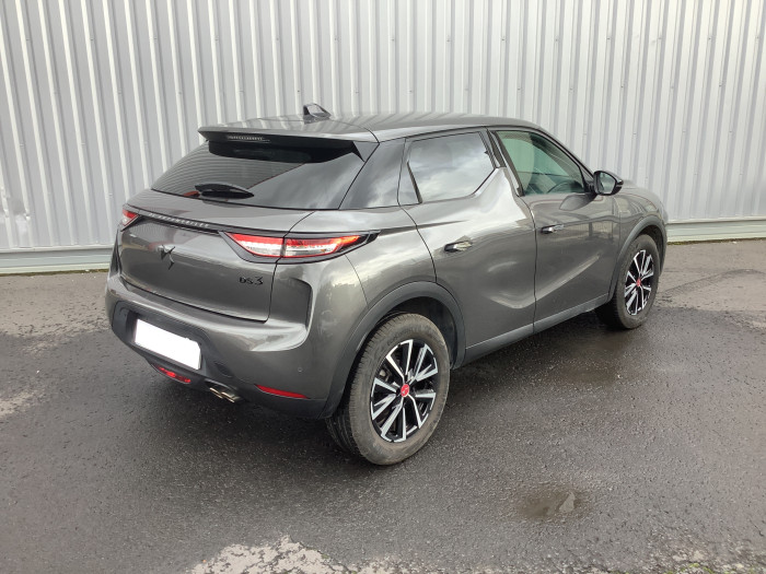 DS DS 3 Nouveau PureTech 130 EAT8 Performance Line