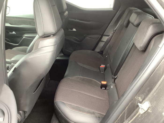 DS DS 3 Nouveau PureTech 130 EAT8 Performance Line