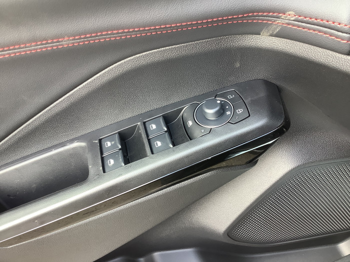 Ford PUMA Nouveau 1.0 EcoBoost 125 ch mHEV S&S Powershift ST-Line