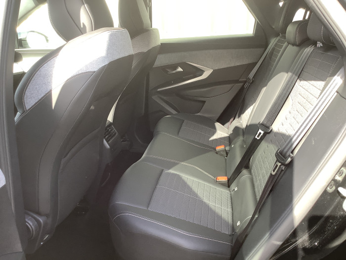 Peugeot 3008 Nouveau Hybrid 136 e-DCS6 Allure