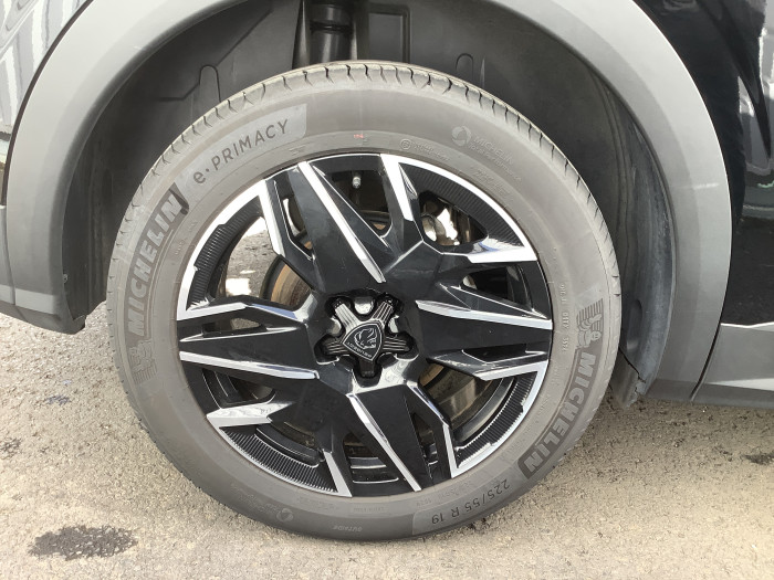 Peugeot 3008 Nouveau Hybrid 136 e-DCS6 Allure