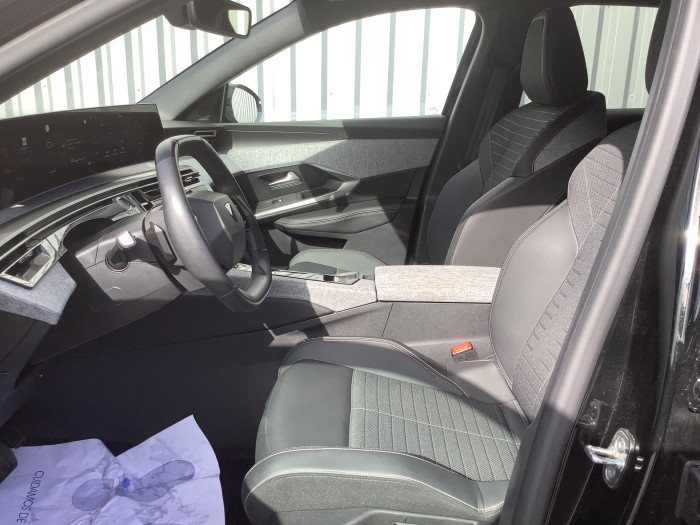 Peugeot 3008 Nouveau Hybrid 136 e-DCS6 Allure