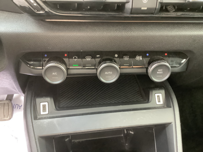 Citroën C4 Hybride 136 e-DCS6 Plus