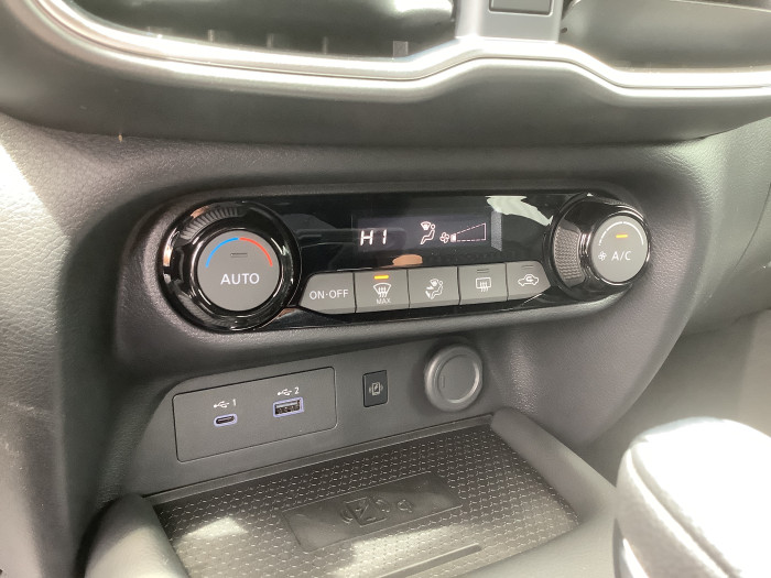 Nissan JUKE Nouveau HYBRID 143 N-Connecta