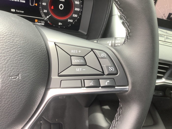 Nissan JUKE Nouveau HYBRID 143 N-Connecta
