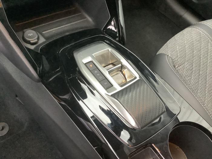 Peugeot 208 Nouvelle Hybrid 110 ch e-DCS6 Allure