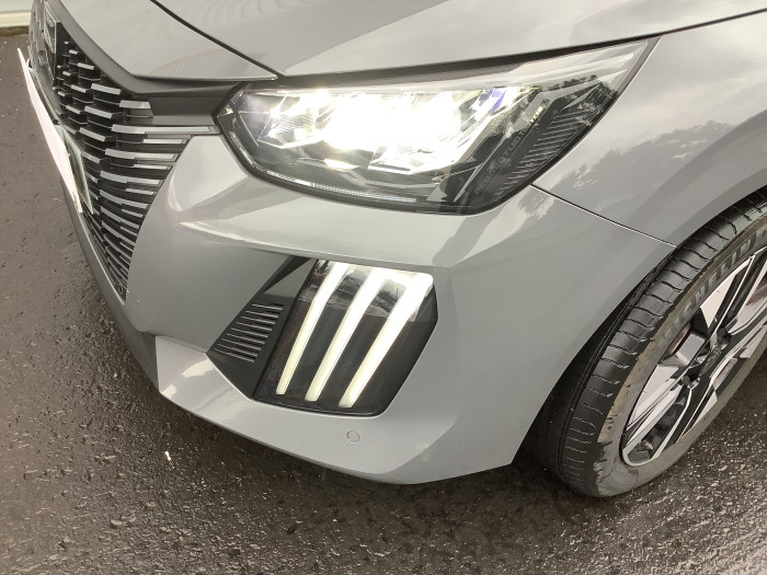 Peugeot 208 Nouvelle Hybrid 110 ch e-DCS6 Allure