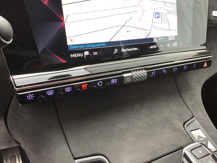 DS DS7 CROSSBACK BlueHDi 130 EAT8 Performance Line+
