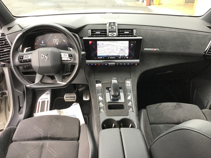 DS DS7 CROSSBACK BlueHDi 130 EAT8 Performance Line+