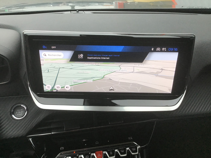 Peugeot 2008 Nouveau PureTech 130 S&S EAT8 Allure