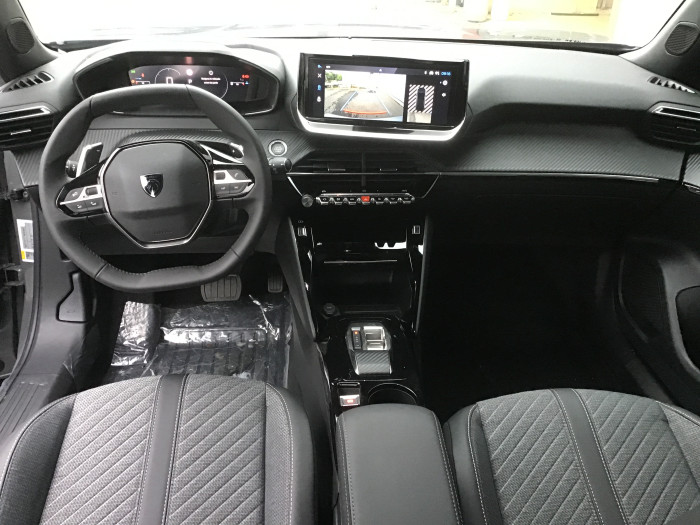 Peugeot 2008 Nouveau PureTech 130 S&S EAT8 Allure