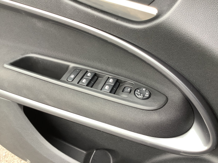 Fiat 600 Nouvelle 1.2 Hybrid 100ch DCT6