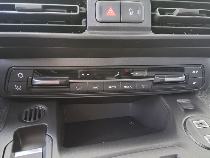Citroën BERLINGO Taille M BlueHDi 130 S&S EAT8 Plus - N1