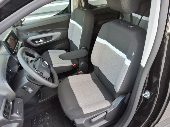Citroën BERLINGO Taille M BlueHDi 130 S&S EAT8 Plus - N1