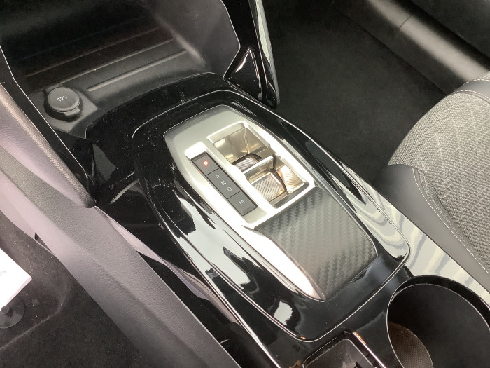 Peugeot 208 Nouvelle Hybrid 110 ch e-DCS6 Allure