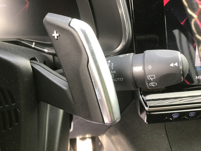 DS DS7 CROSSBACK BlueHDi 130 EAT8 Performance Line