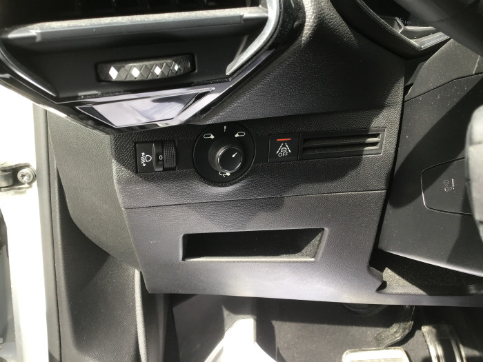 DS DS7 CROSSBACK BlueHDi 130 EAT8 Performance Line
