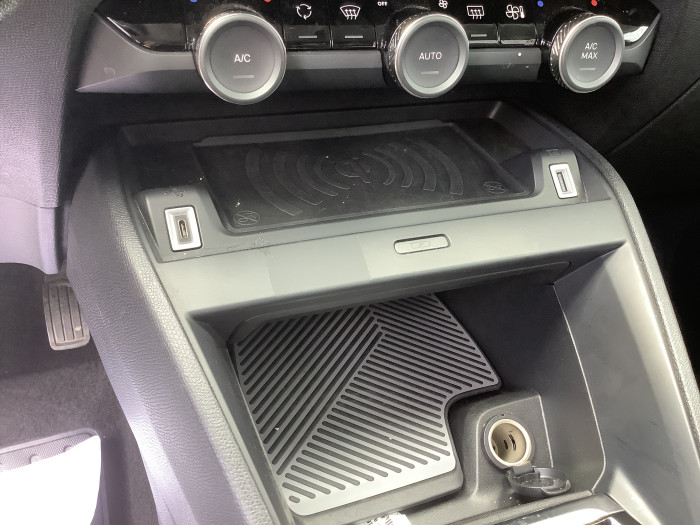 Citroën C4 PureTech 130 EAT8 Max