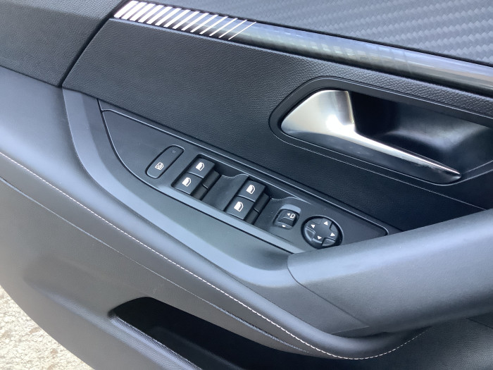 Peugeot 2008 Nouveau 100 S&S BVM6 Allure