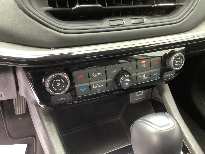 Jeep COMPASS 1.5 Turbo T4 130 ch BVR7 e-Hybrid Summit