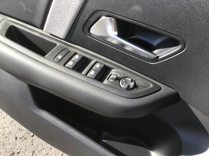 Citroën C4 PureTech 130 EAT8 Plus