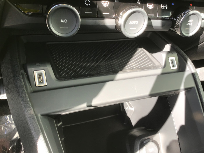 Citroën C4 PureTech 130 EAT8 Plus