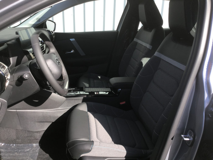 Citroën C4 PureTech 130 EAT8 Plus