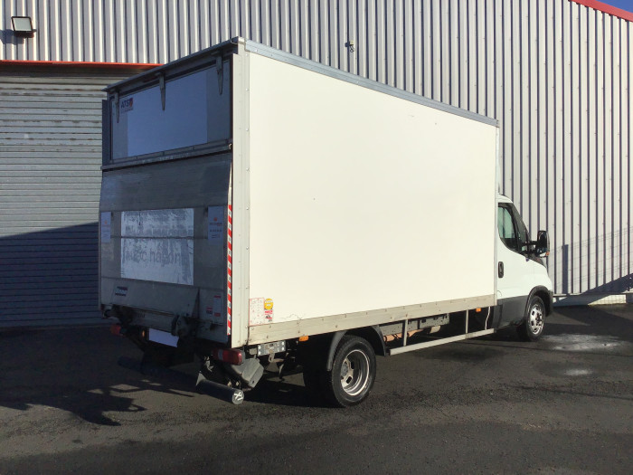 IVECO DAILY CHASSIS CABINE CAB 35 C 16 EMP 4100 QUAD-LEAF BVM6 3.0L