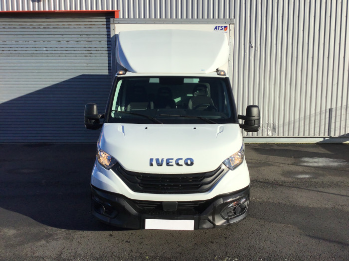 IVECO DAILY CHASSIS CABINE CAB 35 C 16 EMP 4100 QUAD-LEAF BVM6 3.0L