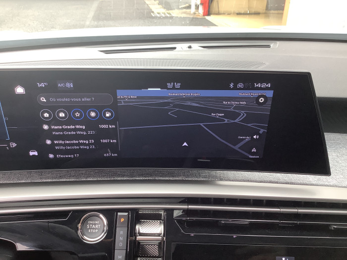 Peugeot 3008 Nouveau Hybrid 145 e-DCS6 Allure