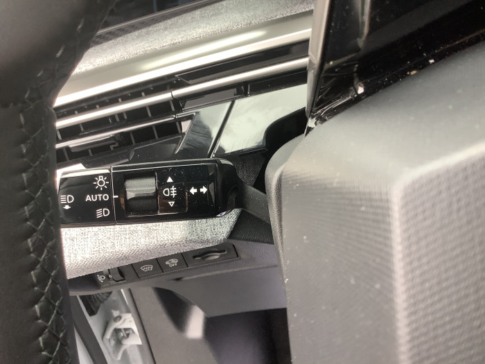 Peugeot 3008 Nouveau Hybrid 145 e-DCS6 Allure