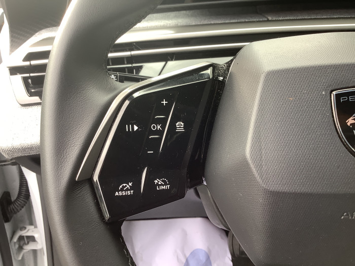 Peugeot 3008 Nouveau Hybrid 145 e-DCS6 Allure