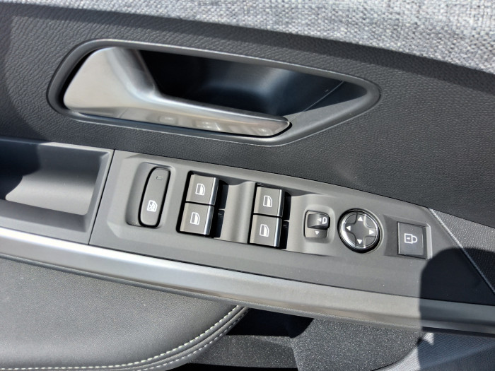 Peugeot 3008 Nouveau Hybrid 145 e-DCS6 GT Exclusive