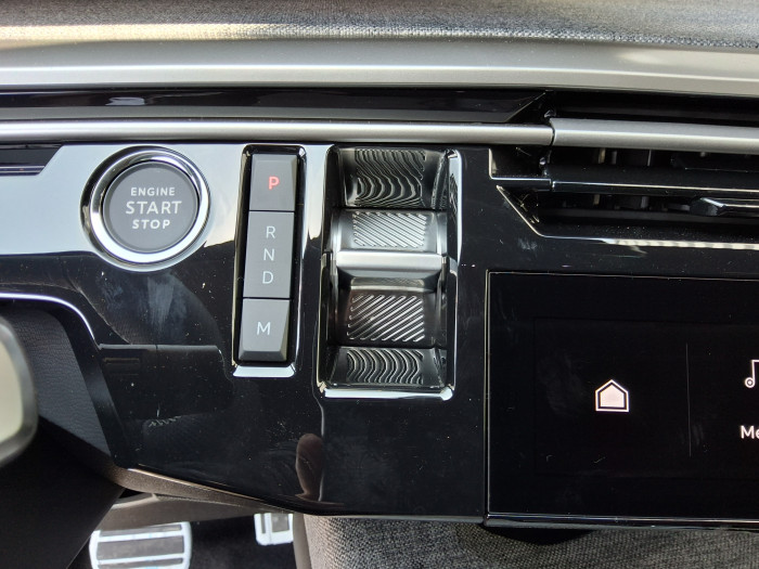 Peugeot 3008 Nouveau Hybrid 145 e-DCS6 GT Exclusive