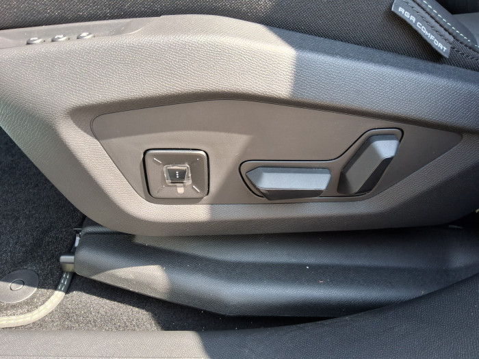 Peugeot 3008 Nouveau Hybrid 145 e-DCS6 GT Exclusive