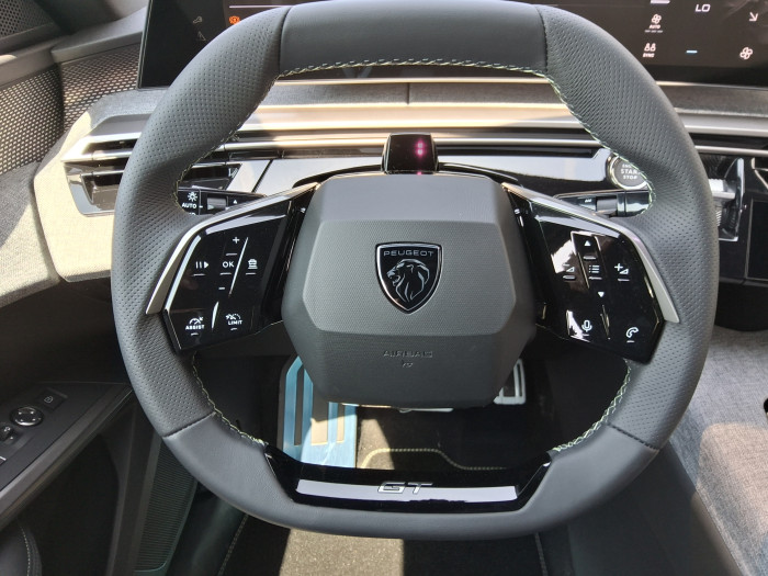 Peugeot 3008 Nouveau Hybrid 145 e-DCS6 GT Exclusive