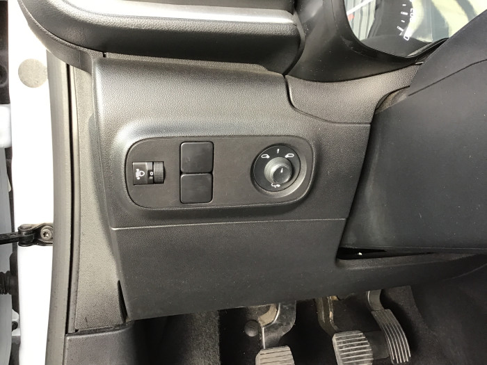 Citroën C3 PureTech 83 S&S BVM5 Shine