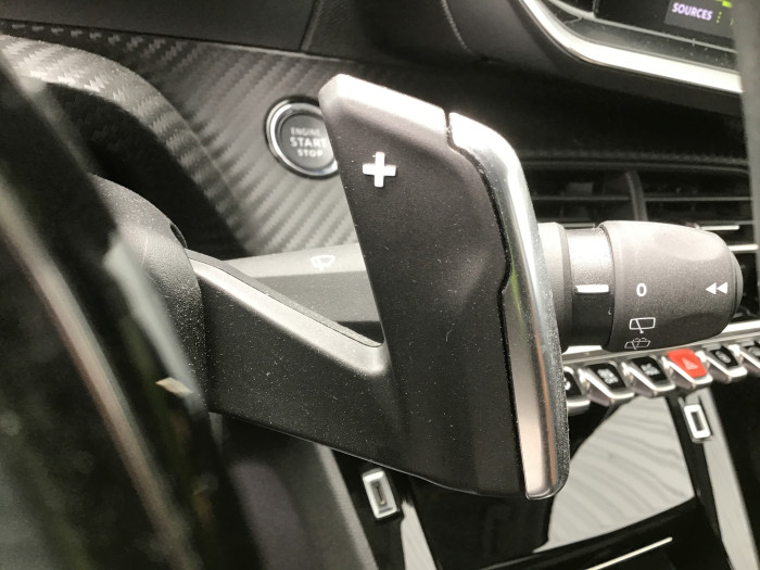 Peugeot 2008 PureTech 130 S&S EAT8 Allure Pack