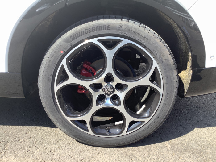 Alfa Romeo TONALE 1.5 Hybrid 160 ch VGT TCT7 Veloce
