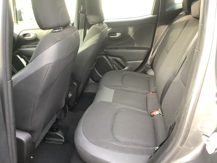 Jeep RENEGADE Nouveau 1.5 Turbo T4 130 ch BVR7 e-Hybrid Altitude