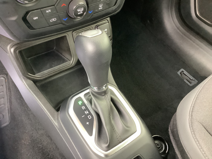 Jeep RENEGADE Nouveau 1.5 Turbo T4 130 ch BVR7 e-Hybrid Altitude