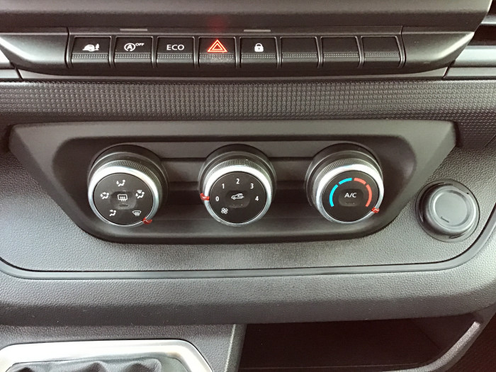 Renault TRAFIC FOURGON Nouveau FGN L1H1 3T BLUE DCI 130 GSR2 ADVANCE