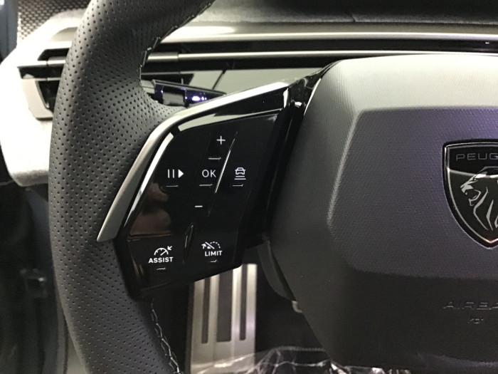 Peugeot 3008 Nouveau Hybrid 145 e-DCS6 GT