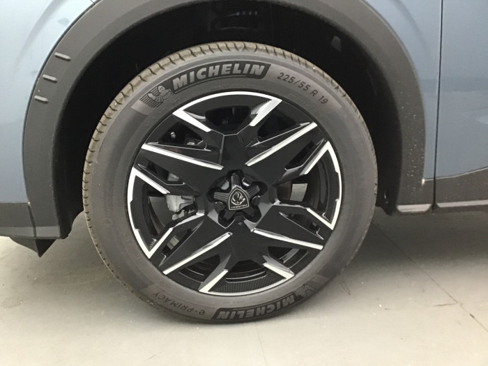 Peugeot 3008 Nouveau Hybrid 145 e-DCS6 GT