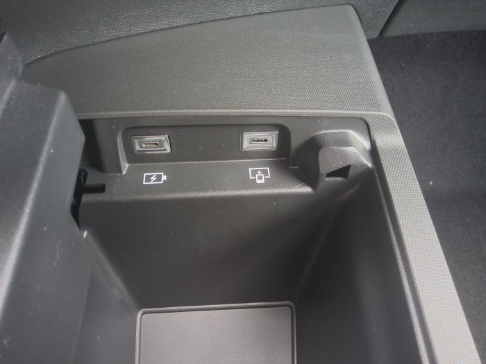 Peugeot 3008 Nouveau Hybrid 145 e-DCS6 GT Exclusive