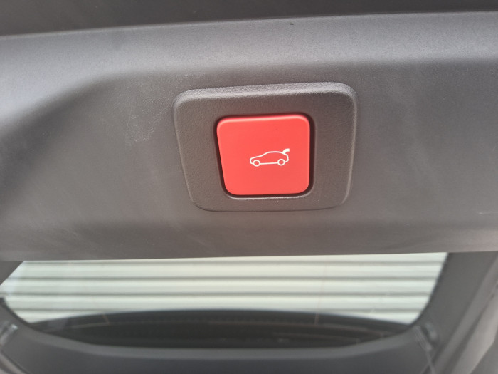 Peugeot 3008 Nouveau Hybrid 145 e-DCS6 GT Exclusive
