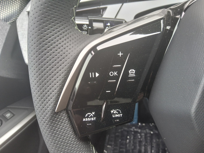 Peugeot 3008 Nouveau Hybrid 145 e-DCS6 GT Exclusive